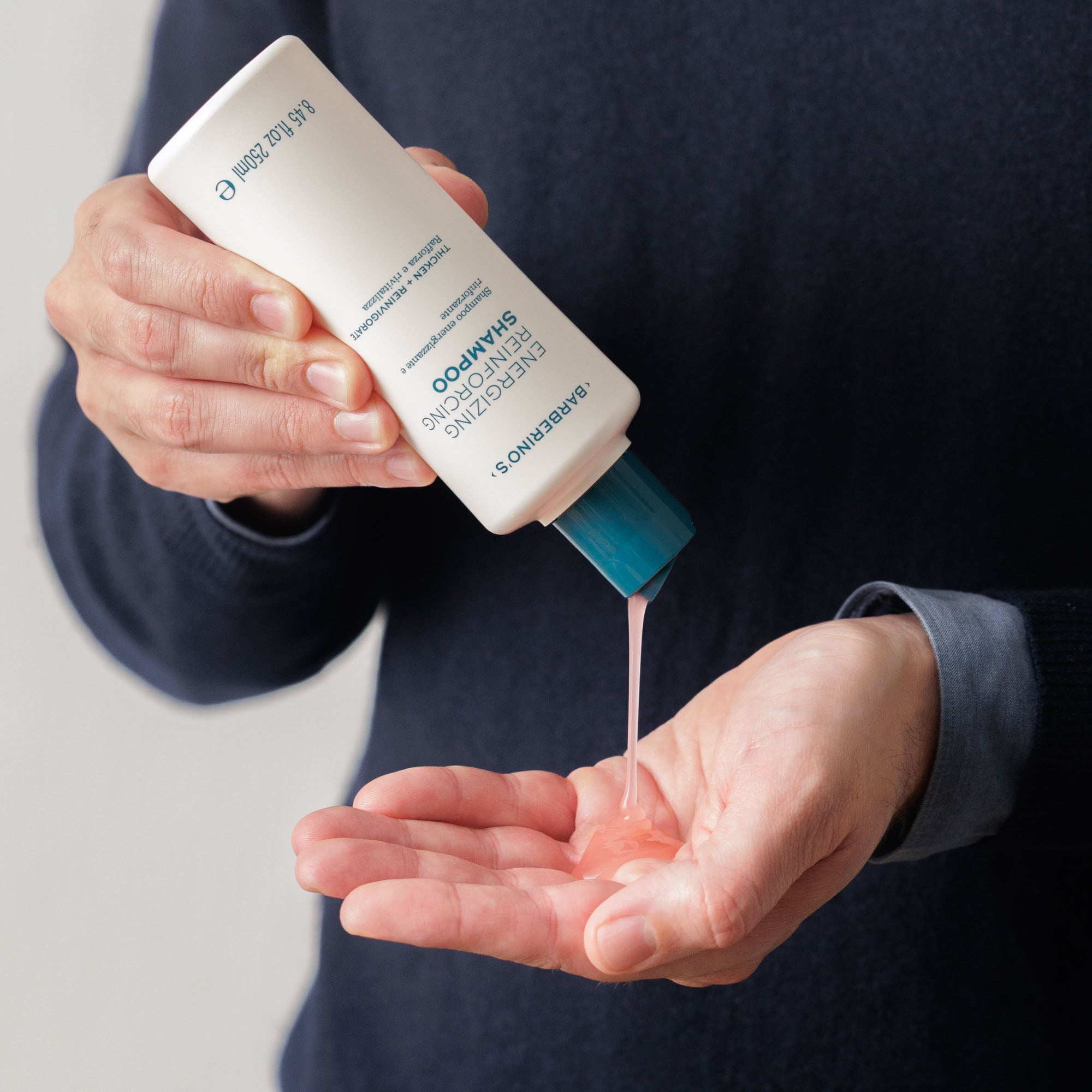 Energizing reinforcing shampoo